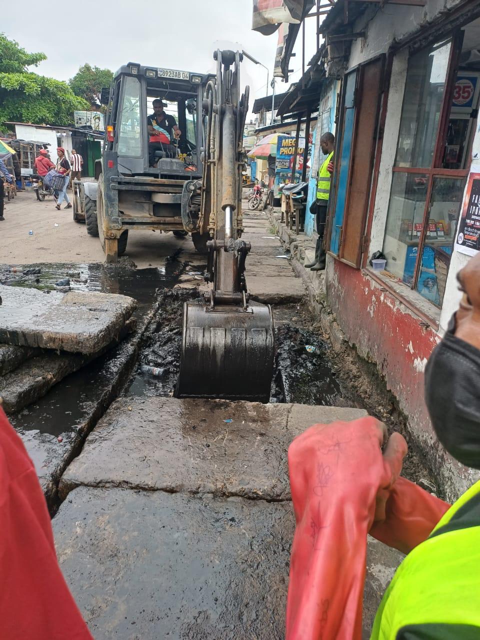 Équipement et travaux de construction